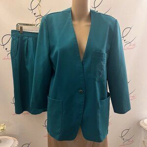The Petite Idea. Size 12 Petite. USA. Green Skirt Suit. Embroidered. AL